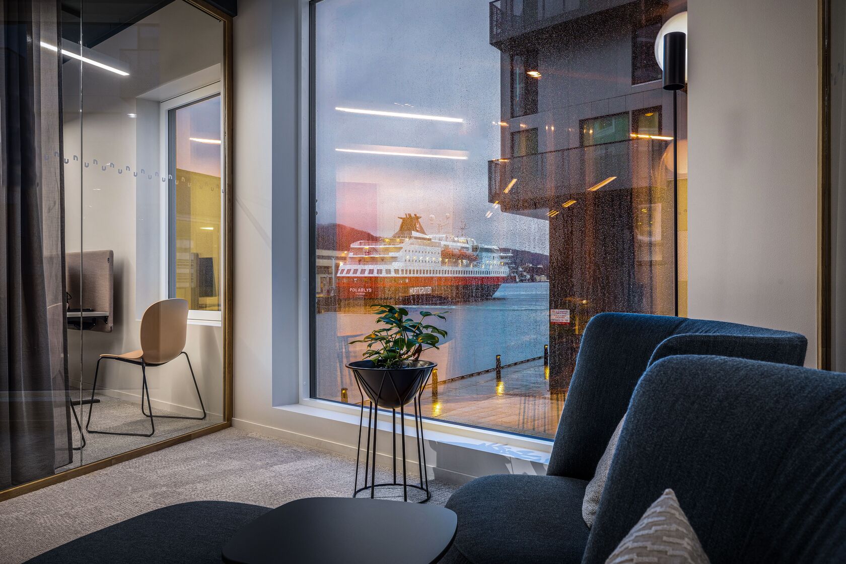 Utsikt mot Byfjorden